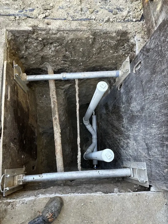 Experienced plumber completing Gas Line Repair work in Edgewood
